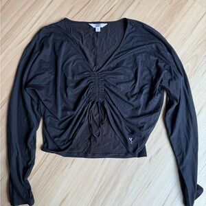 Women’s Black Ruched Long Sleeve Top